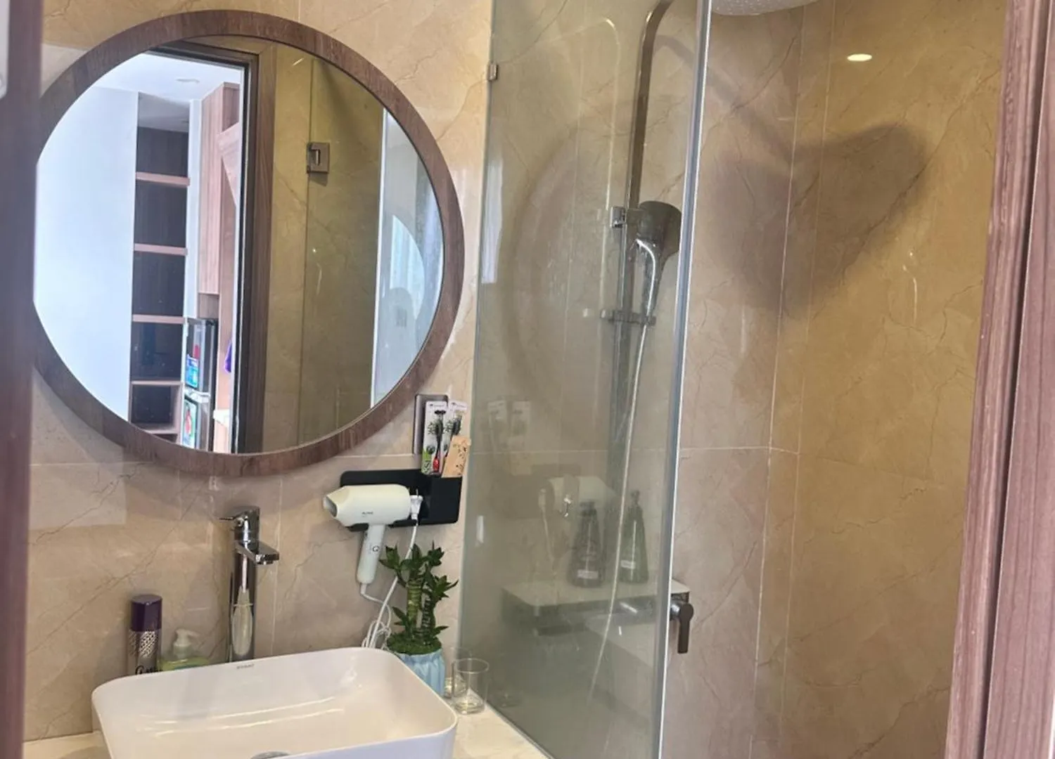 Apartment Can Phong Tran Ngap Anh Sang Tu Nhien Luon Mang Lai Nguon Nang Luong Tich Cuc Da Nang
